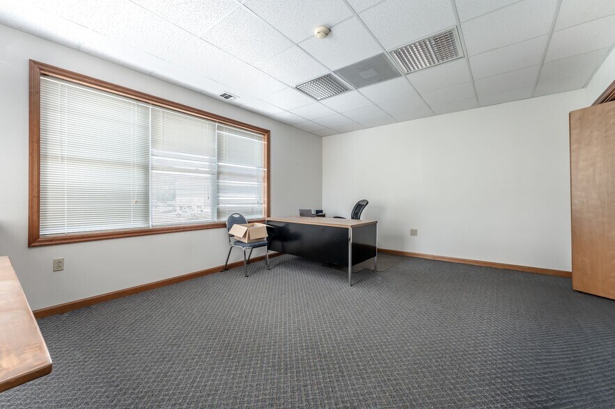 More Photos Of 259 Race St, Catasauqua Warehouse For Sale