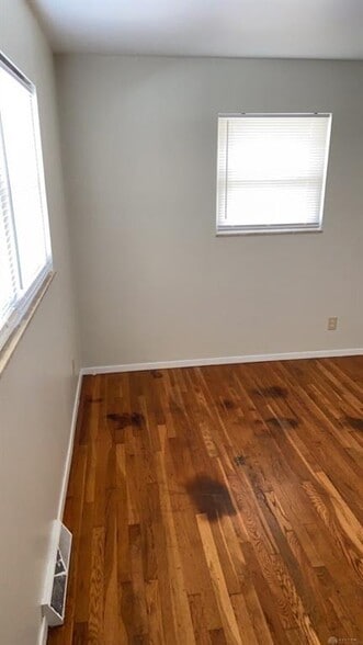More Photos Of 3220 Illinois Ave, Middletown Apartments For Sale