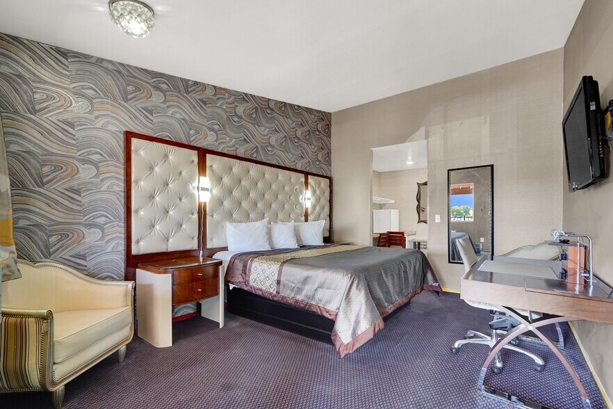 More Photos Of 2855 Fremont St, Las Vegas Hotel For Sale