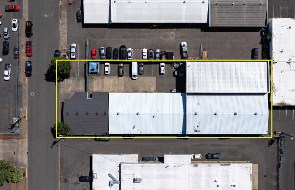More Photos Of 1010 Wilson St, Eugene Warehouse For Sale