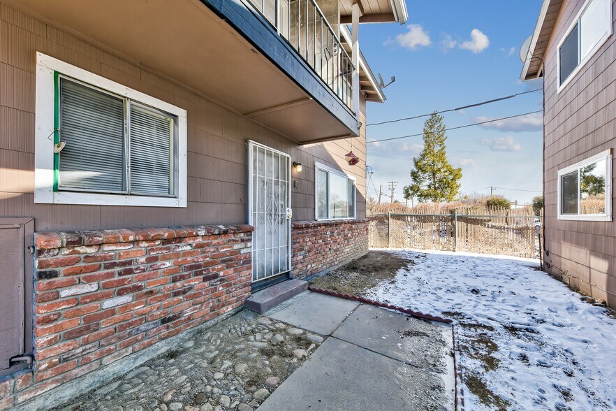 More Photos Of 420 Lee St, Carson City Apartments For Sale