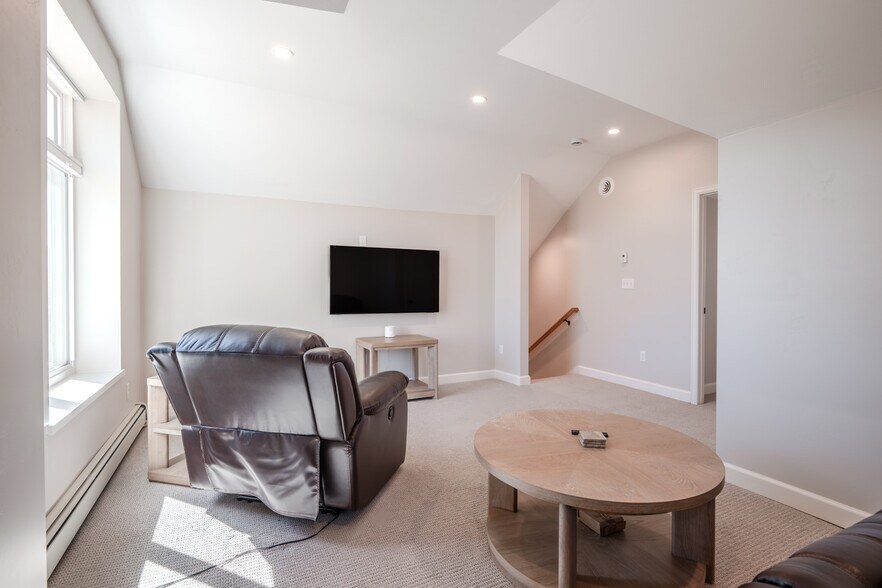 More Photos Of 43950 US Highway 50, Gunnison Flex For Sale