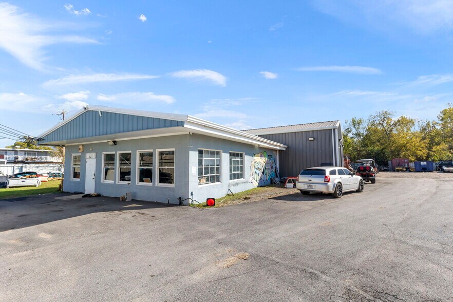 More Photos Of 4107 Weslow St, Houston Warehouse For Sale