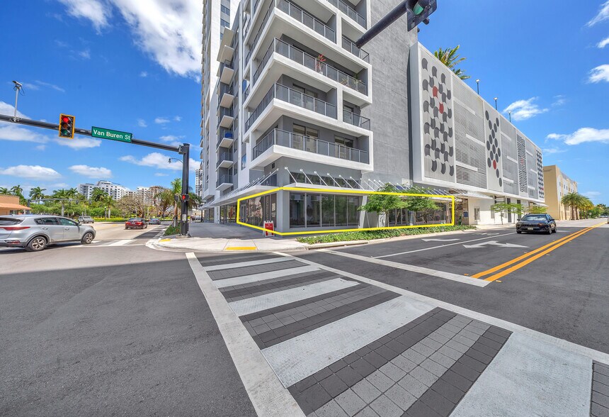 Primary Photo Of 1770 S Young Cir, Hollywood Apartments For Lease