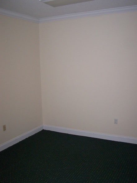 More Photos Of 8833 Perimeter Park Blvd, Jacksonville Office For Lease