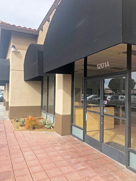 More Photos Of 1201-1225 Truman St, San Fernando Unknown For Lease