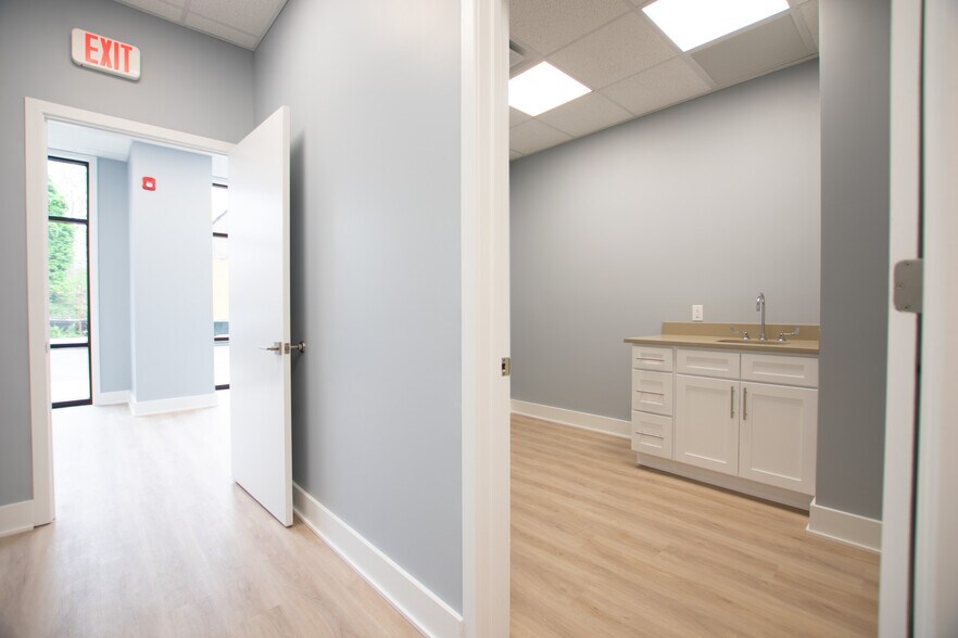 More Photos Of 1420 Point Breeze Ave, Philadelphia Apartments For Lease