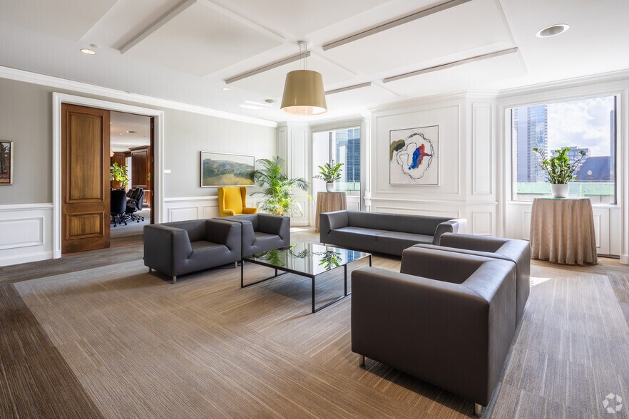 More Photos Of 1155 Rue Metcalfe, Montréal Office Residential For Lease