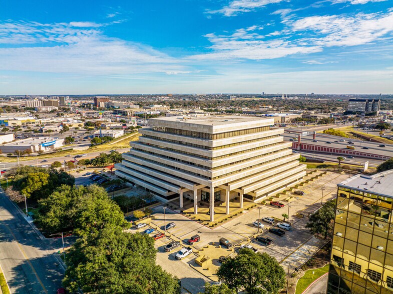 More Photos Of 601 NW Loop 410, San Antonio Office For Lease