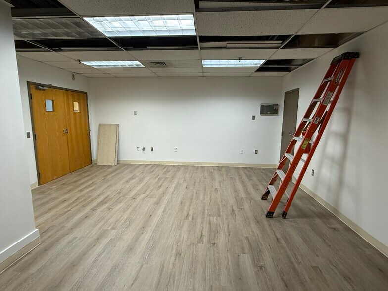 More Photos Of 446-450 Union Blvd, Allentown Medical For Lease