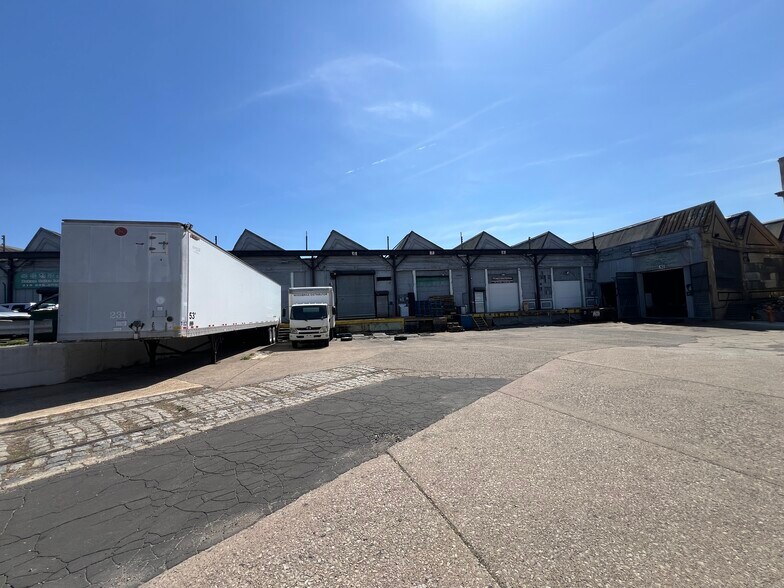 More Photos Of 5400 N 6th St, Philadelphia Warehouse For Lease