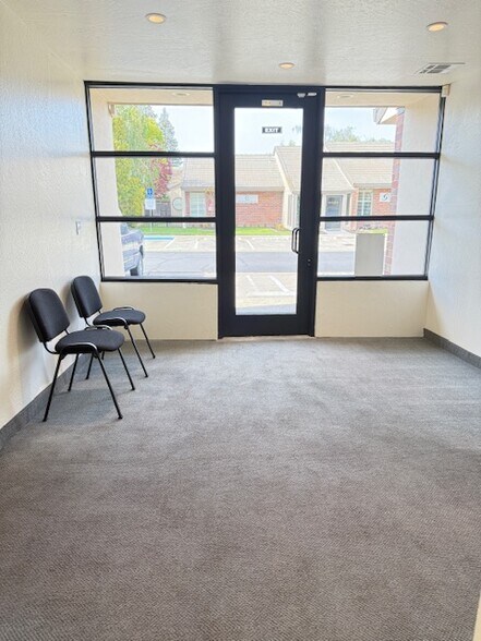 More Photos Of 4651 Quail Lakes Dr, Stockton Office For Lease