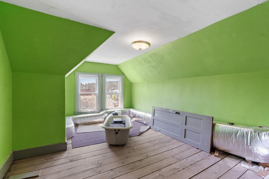 More Photos Of 58 Oliver St, Fitchburg Office Residential For Sale