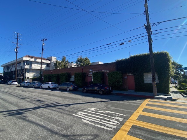 More Photos Of 2000 Stoner Ave, Los Angeles Schools For Lease