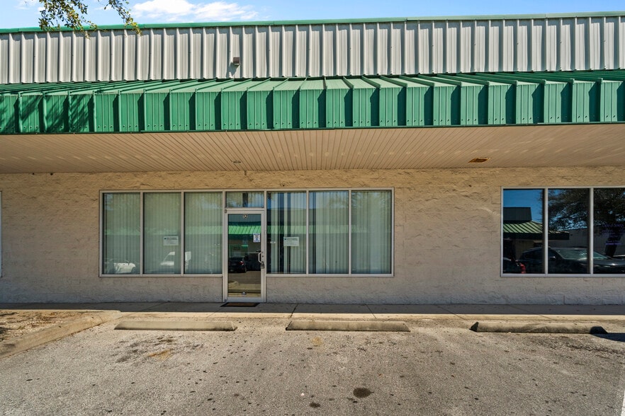 More Photos Of 3239 Old Winter Garden Rd, Orlando Flex For Sale