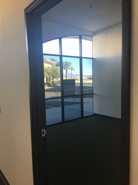 More Photos Of 4285 N Rancho Dr, Las Vegas Medical For Sale