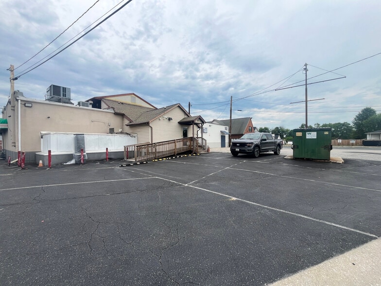 More Photos Of 9105 Belair Rd, Nottingham Office For Lease