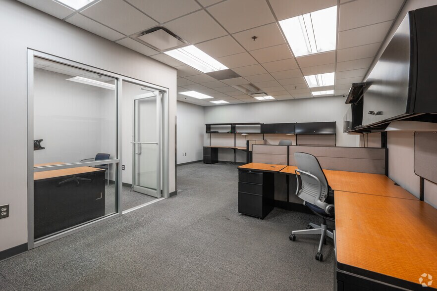 More Photos Of 3921 Frederick Ave, Saint Joseph General Retail For Sale