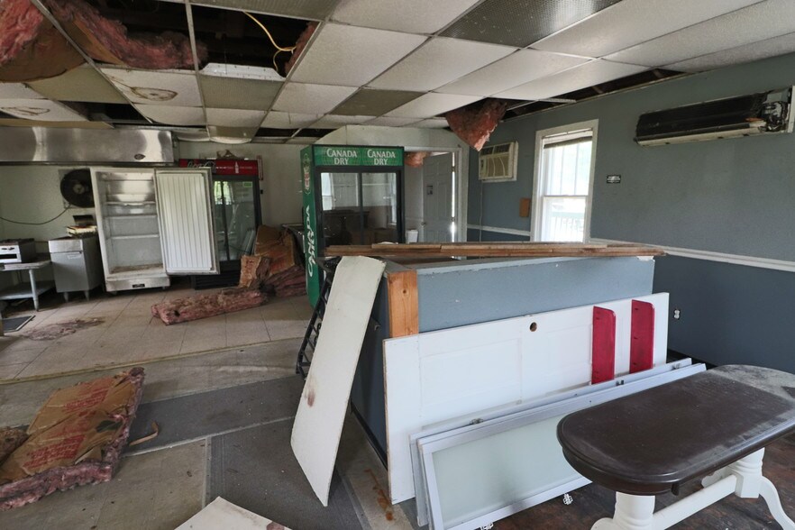 More Photos Of 1335 Harding Hwy, Richland Auto Repair For Sale