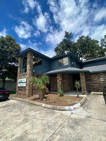 More Photos Of 2021 Art Museum Dr, Jacksonville Loft Creative Space For Sale