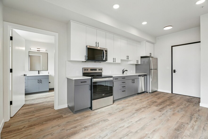 More Photos Of 120 Bush St S, Salem Apartments For Lease