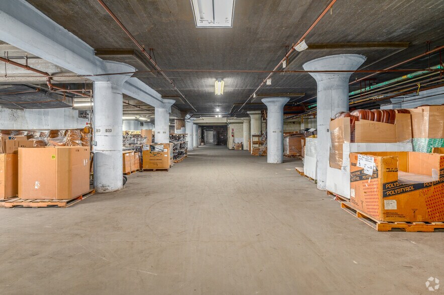 More Photos Of 117 North Ave, Youngstown Warehouse For Sale