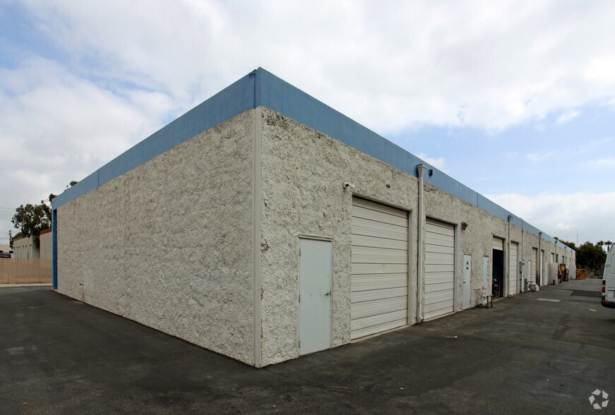 More Photos Of 501-527 Superior Ave, Newport Beach Light Manufacturing For Lease