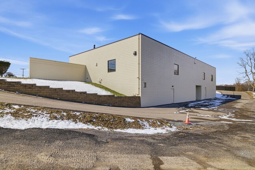 Primary Photo Of 221 Russellton Dorseyville Rd, Cheswick Medical For Lease