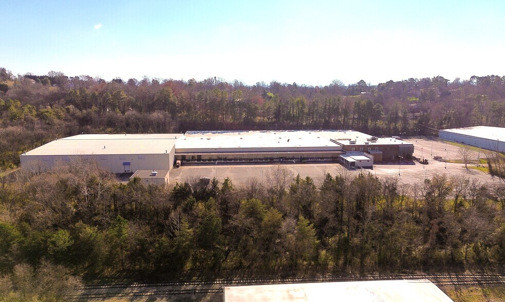 More Photos Of 5700 Casey Dr, Knoxville Distribution For Lease