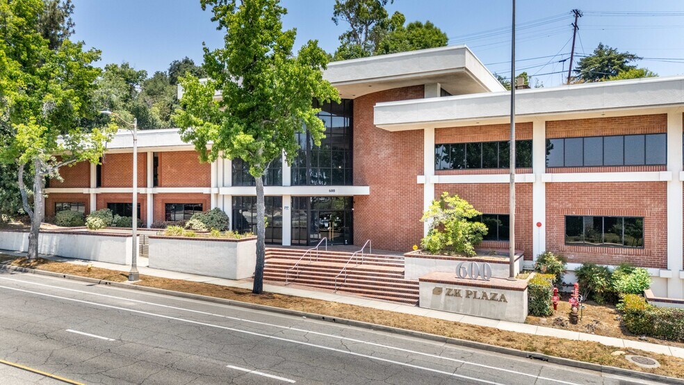 More Photos Of 600 N Rosemead Blvd, Pasadena Office For Sale