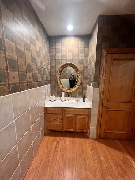 More Photos Of 5309 Village Creek Dr, Plano Medical For Lease