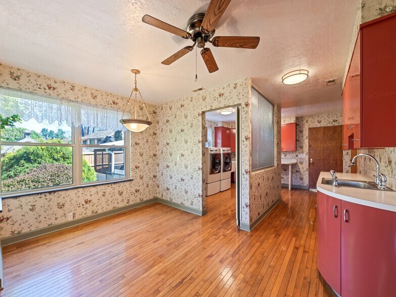 More Photos Of 142 Country Club Dr, Waynesville Hospitality For Sale
