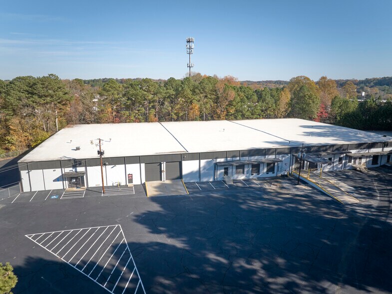 More Photos Of 3645 Oakcliff Rd, Doraville Warehouse For Lease