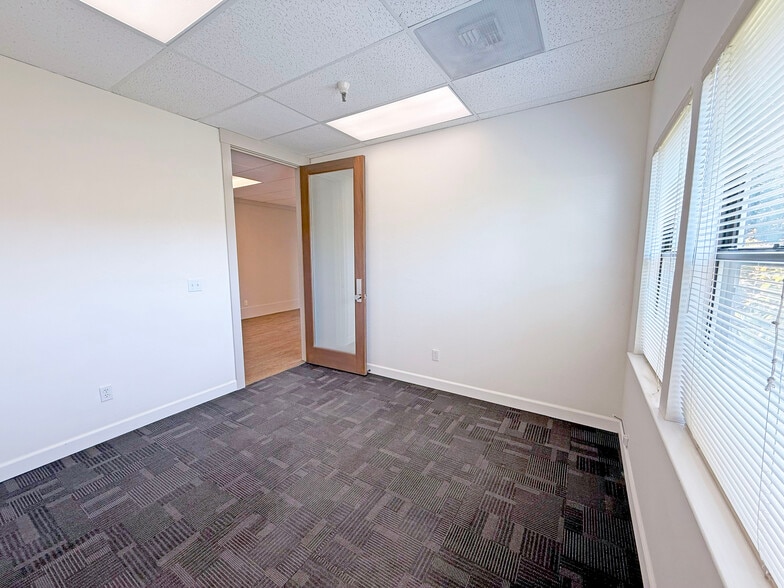 More Photos Of 1055 Broadway, Sonoma Office For Lease