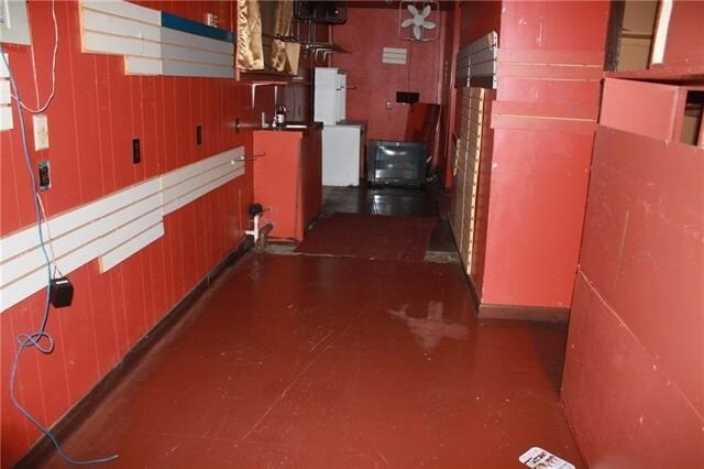 More Photos Of 800 3rd St, Kentwood General Retail For Sale