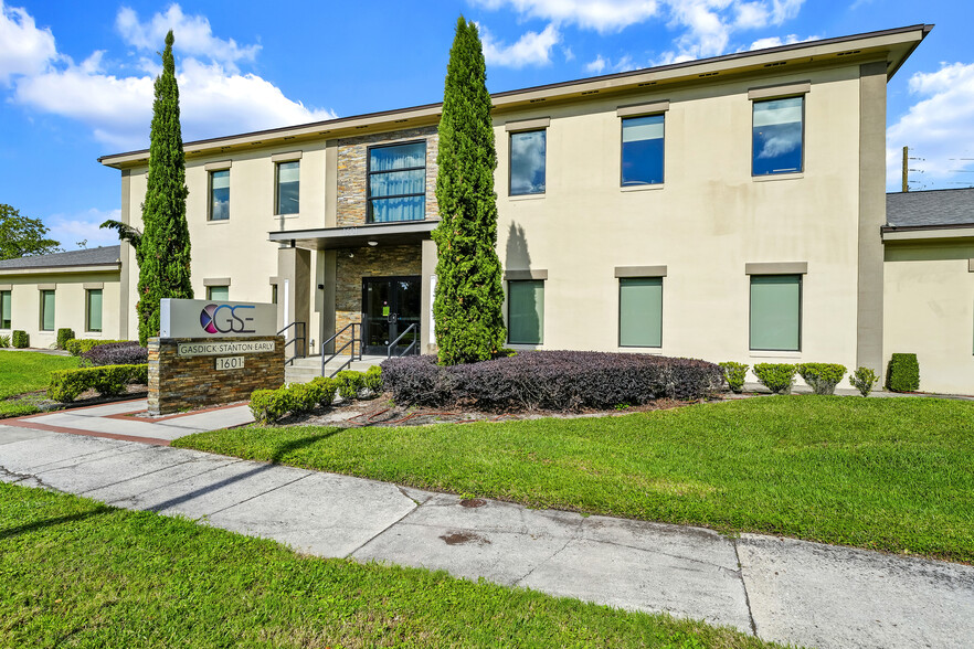 Primary Photo Of 1601 W Colonial Dr, Orlando Office For Lease