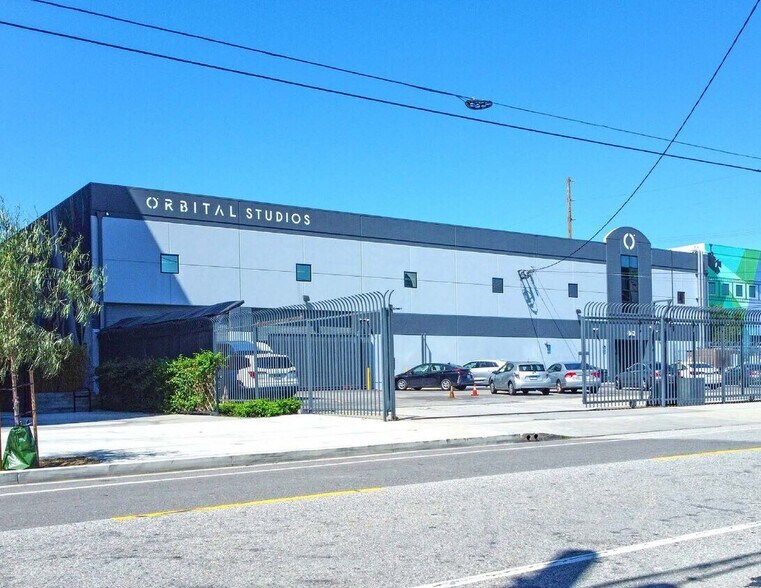 Primary Photo Of 667 Santa Fe Ave, Los Angeles Manufacturing For Lease