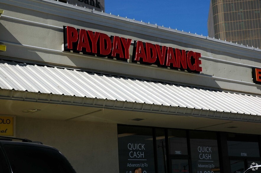 More Photos Of 6103-6123 Greenville Ave, Dallas Storefront For Lease