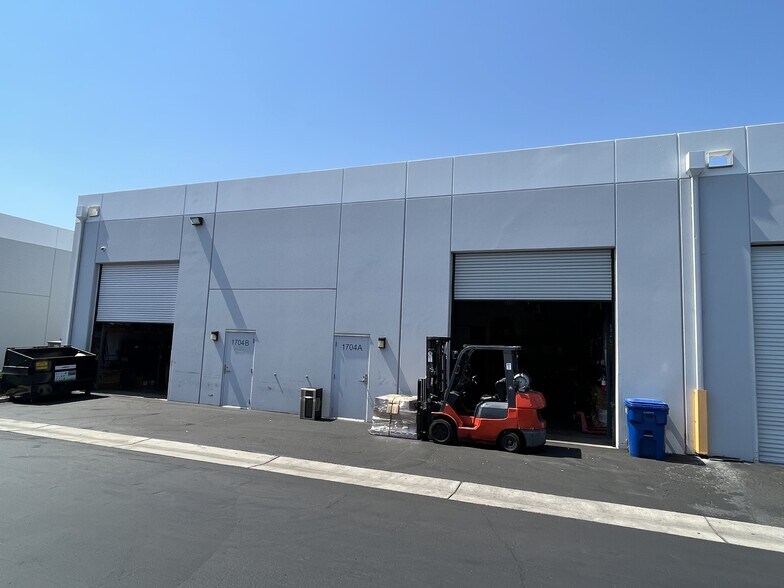 More Photos Of 1694-1704 Ord Way, Oceanside Warehouse For Sale