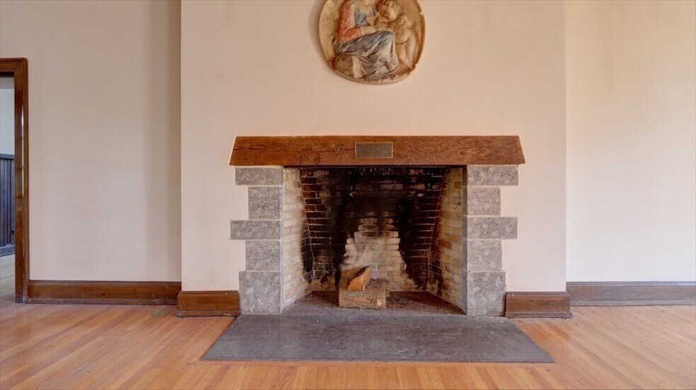 More Photos Of 520 S Main St, Geneva Religious Facility For Sale