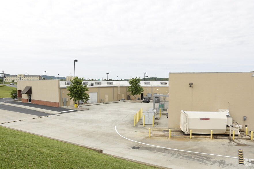 More Photos Of 5958 Snow Hill Rd, Ooltewah Unknown For Lease