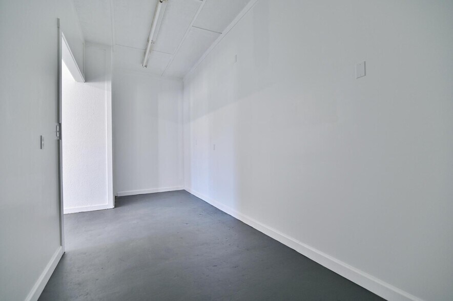 More Photos Of 1759 US Hwy Bsn 340 W, Stanley Auto Dealership For Sale