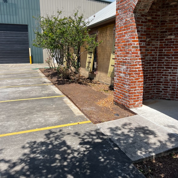 More Photos Of 205 Highway 96, Broussard Unknown For Lease