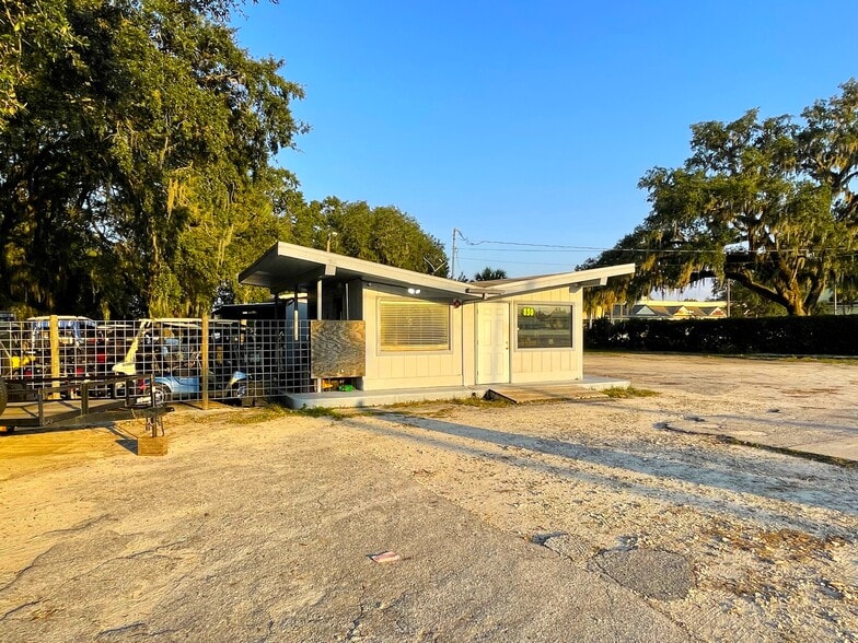 More Photos Of 830 S Main St, Wildwood Auto Dealership For Sale