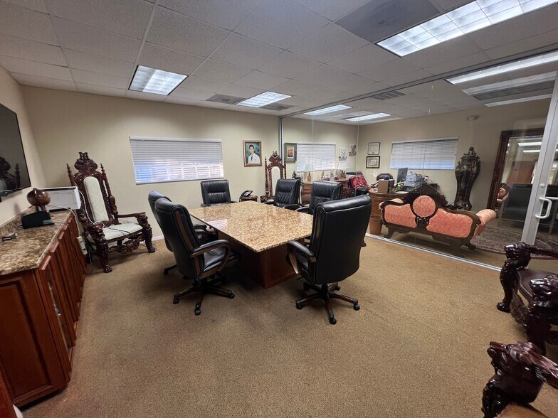 More Photos Of 4505 Town N Country Blvd, Tampa Office For Sale