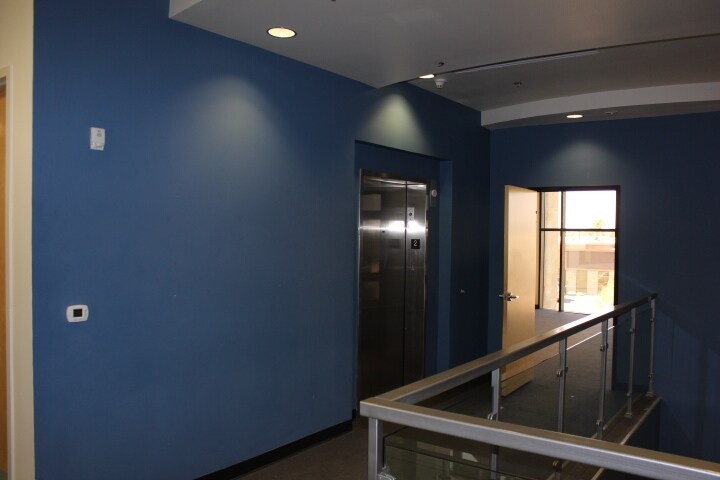 More Photos Of 7485 W Azure Dr, Las Vegas Office For Lease