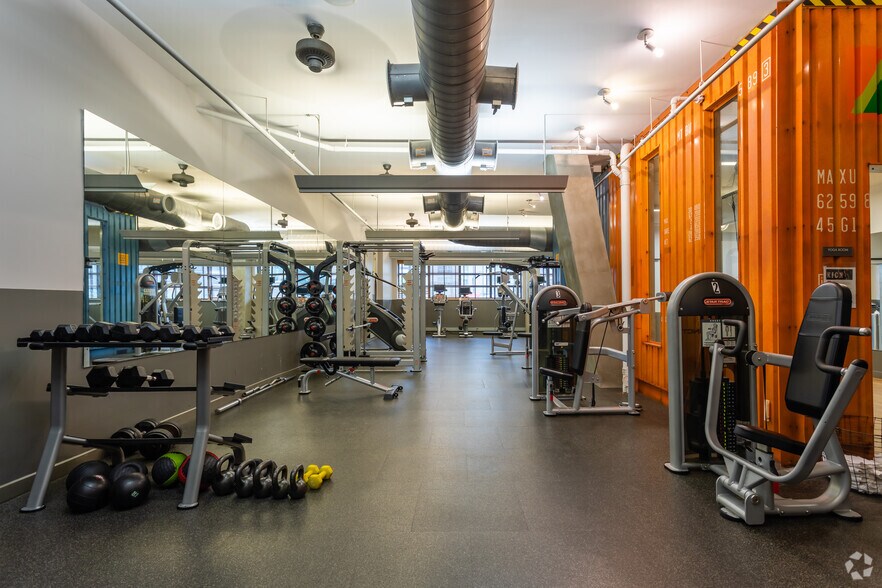 More Photos Of 2112 8th St NW, Washington Apartments For Lease