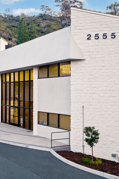 More Photos Of 2555 Camino del Rio S, San Diego Office For Lease