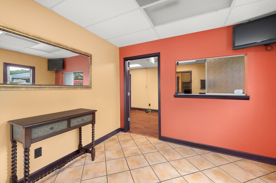 More Photos Of 500 S US Highway 1, Fort Pierce Office For Lease