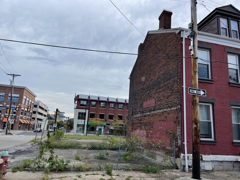More Photos Of 2800 E Carson St, Pittsburgh Land For Lease